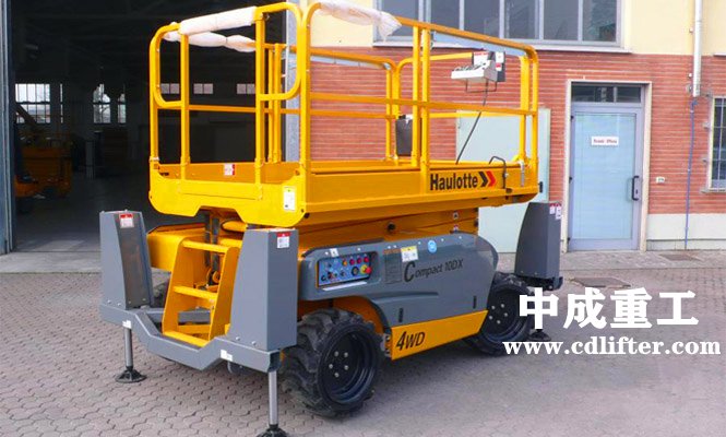 剪叉式高空作業(yè)平臺(tái)機(jī)動(dòng)性